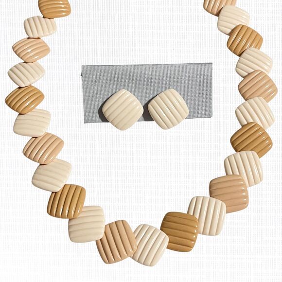 Avon Jewelry - VTG Avon Summer Sands Necklace Clip-On Earrings Set Ribbed Beige Acrylic Mod